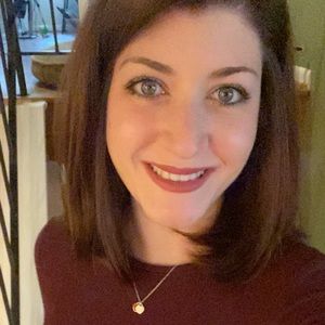 Meet your Posher, Ariella